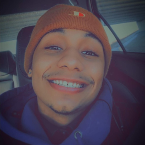 Meet your Posher, Scott - Picture 1 of 1